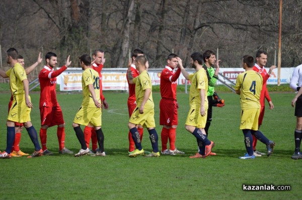 Футбол: Розова долина - Загорец