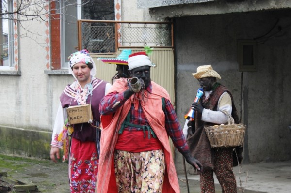 Слави Трифонов плаши в Павел баня