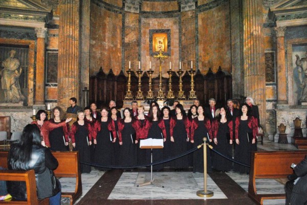 Блестящо представяне на хор „Севтополис“ при НЧ „Възродена Искра – 2000“  в Италия