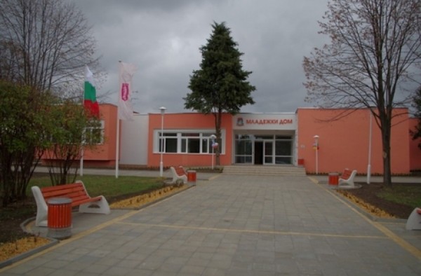 На 26 март в Младежки дом ще се проведе младежка инициатива “Нашият малък фестивал на изкуството“ / Новини от Казанлък