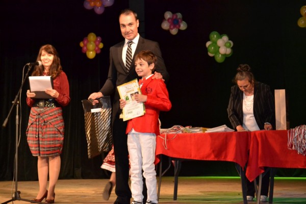 Община Казанлък връчи специални награди в конкурсите „Малките нашенци“ и „Присмехулници“