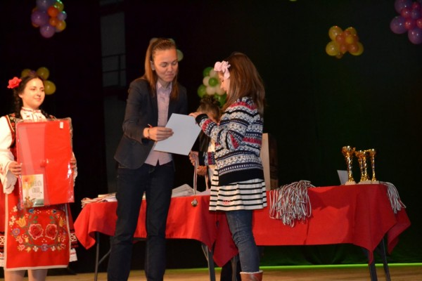 Община Казанлък връчи специални награди в конкурсите „Малките нашенци“ и „Присмехулници“