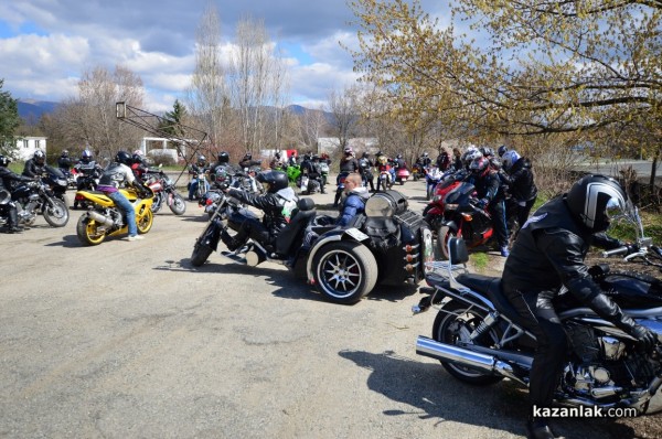 Мотористите в Казанлък откриха новия сезон -2016 /видео/