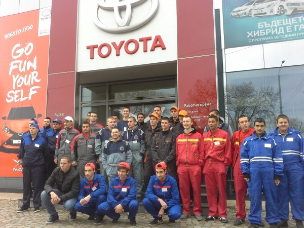 Дванадесетокласници на ПГТТМ Казанлък станаха втори на регионало състезание