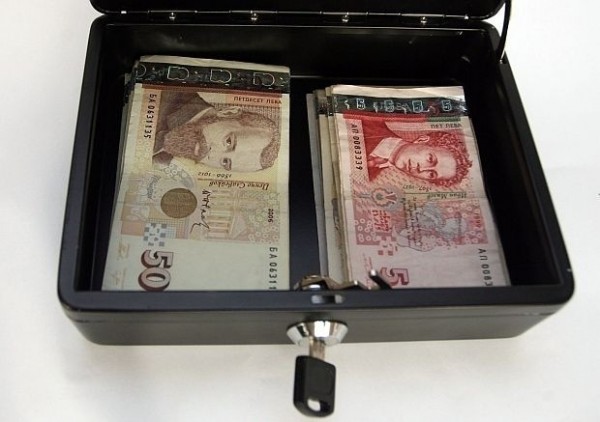 Заловиха мъж извършил обир на магазин в Казанлък / Новини от Казанлък