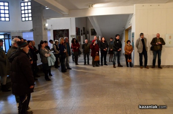 Карикатурите на Чудомир гостуват в Казанлък