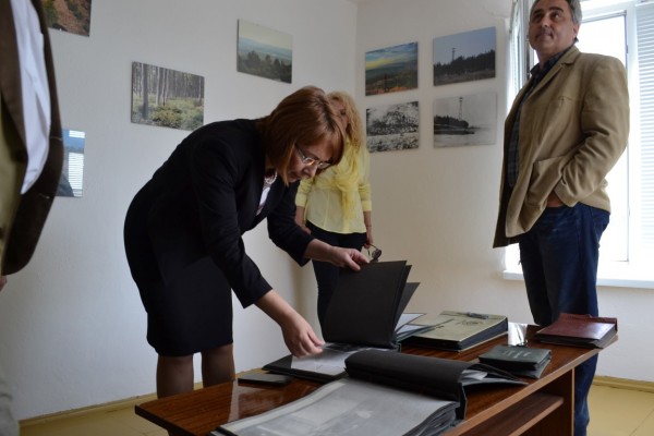 Повече залесяване и контрол пожела на местните горски служители Кметът на Община Казанлък на откриването на Седмицата на гората - 2016 г в гр.Шипка