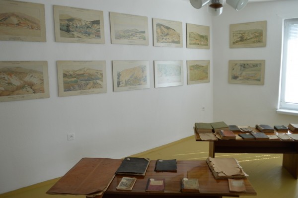 Горското стопанство с помощта на казанлъшките кметове залесява над Шипка днес