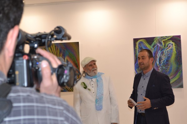 Кметът на Община Казанлък поздрави световноизвестния фотограф Кольо Пейчев за 80-годишния юбилей