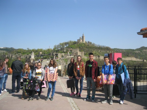 Пролетен пленер на школа“Арт линия“ във Велико Търново / Новини от Казанлък