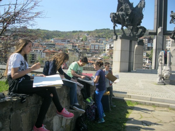 Пролетен пленер на школа“Арт линия“ във Велико Търново