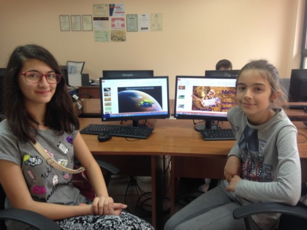 Пет деца от школата по програмиране отиват на финал на ИТ “Знайко“ 