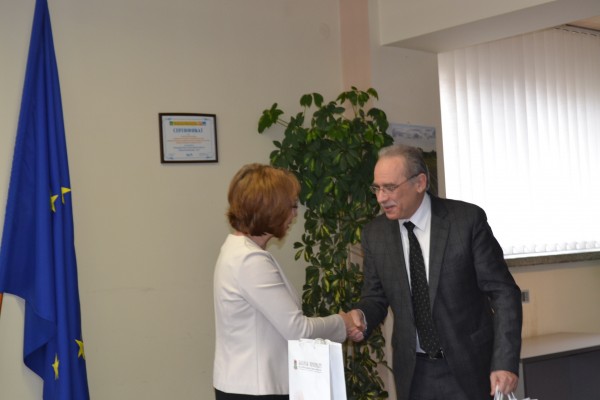 Възможности за побратимяване с марокански град обсъди днес Кметът на Община Казанлък