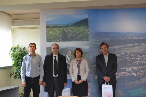 Възможности за побратимяване с марокански град обсъди днес Кметът на Община Казанлък / Новини от Казанлък