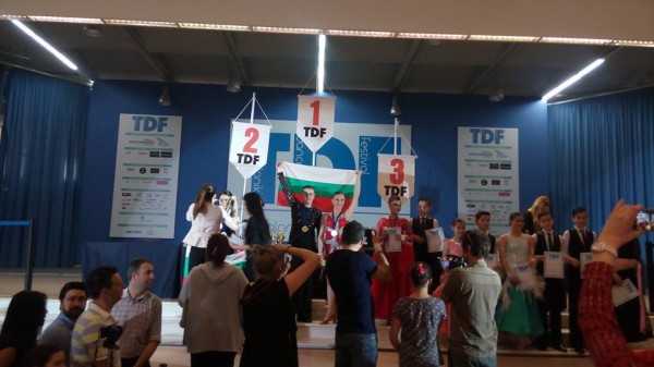 Танцьорите на „Киара – Н“ се завърнаха с медали от турнир в Солун