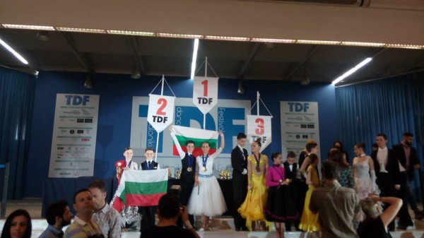 Танцьорите на „Киара – Н“ се завърнаха с медали от турнир в Солун