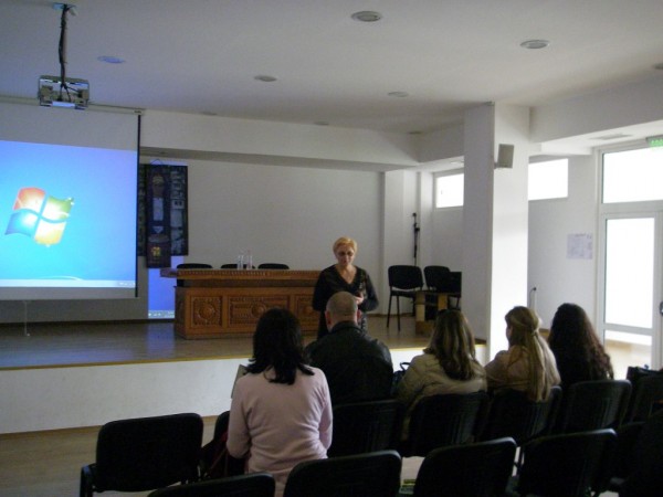 В община Казанлък се проведе семинар срещу наркоманията и употребата на психоактивни вещества