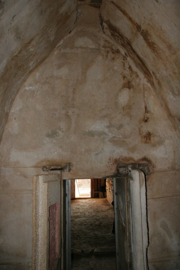 Първа копка даде начало на строителните работи по възстановяване и опазване на тракийските могили „Хелвеция“ и „Грифони“