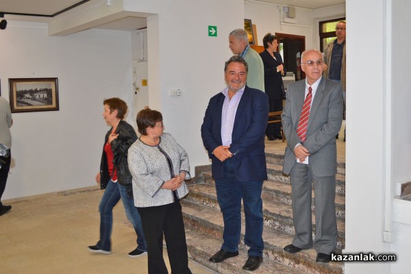 В Казанлък бе открита изложбата “Първите български фотографи“