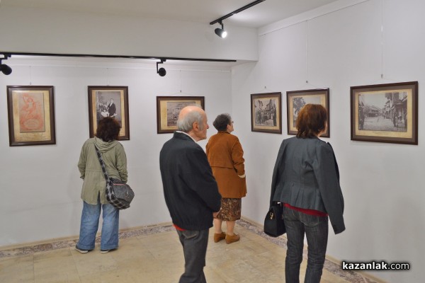 В Казанлък бе открита изложбата “Първите български фотографи“