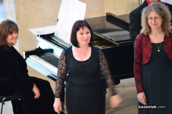 За трета поредна година Казанлък бе домакин на Пролетен хоров празник