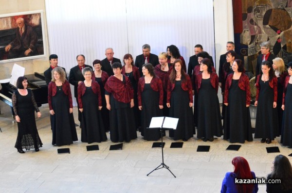 За трета поредна година Казанлък бе домакин на Пролетен хоров празник