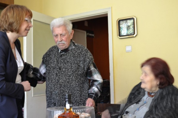 Кметът на Община Казанлък уважи 100-годишния юбилей на Тотю Малешков