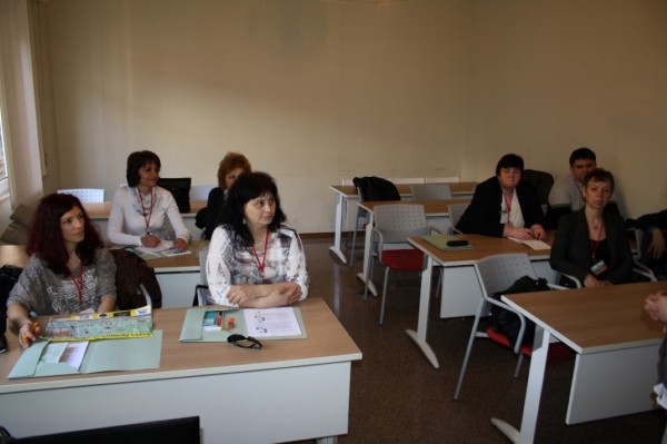 Преподаватели от ПГЛПТ реализираха успешен проект в Италия