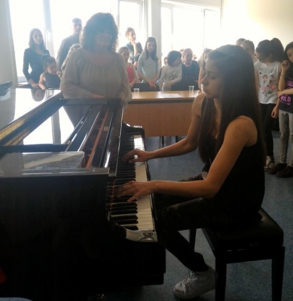 Пианистите на Елена Юлиянова с награди от „Орфеева дарба“