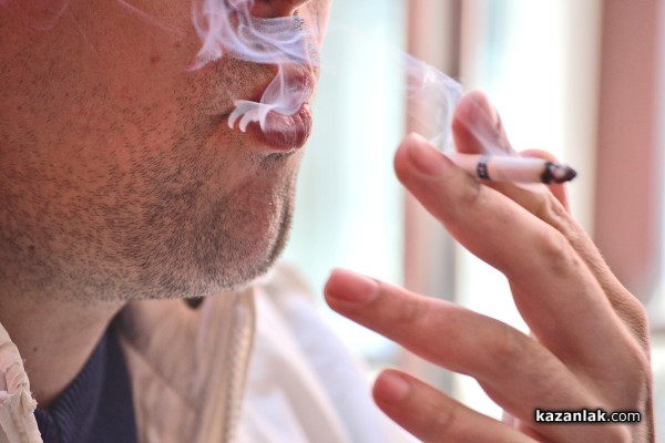 Намериха цигари без бандерол в дома на казанлъчанин / Новини от Казанлък