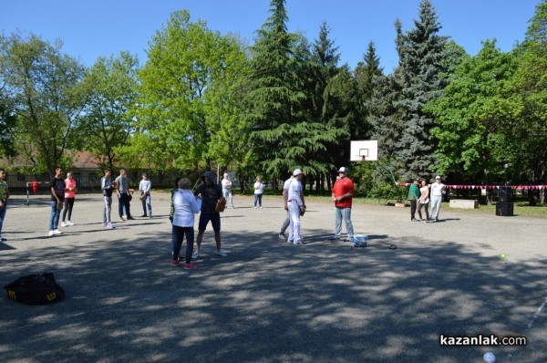  Американци пристигнаха в Казанлък, за да учат деца на бейзбол