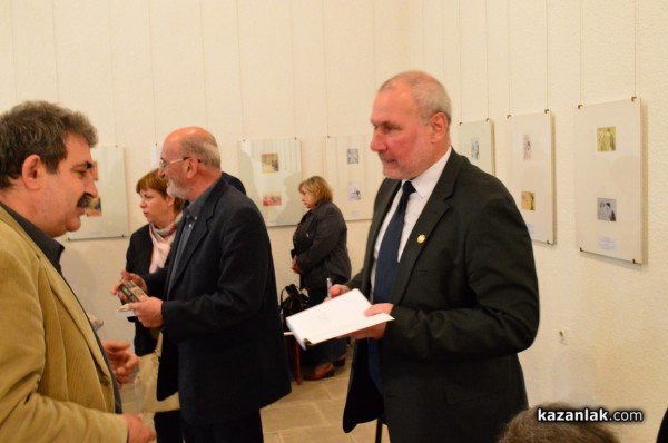 Проф. Николай Овчаров представи своята книга „Археолог. От “Осанна! до “Разпни го!“