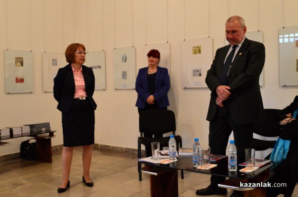 Проф. Николай Овчаров представи своята книга „Археолог. От “Осанна! до “Разпни го!“