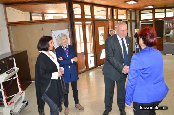 Проф. Николай Овчаров представи своята книга „Археолог. От “Осанна! до “Разпни го!“