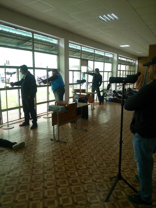 Дарина Петрова с медал от състезание по спортна стрелба в Стара Загора