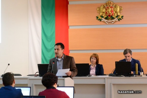 Съветниците вдигнаха наемите на общинските жилища