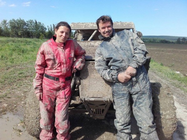 Дончо и Ива станаха втори в „Офроуд Варна“ с уникален за страната ни джип