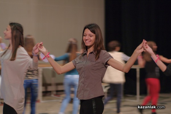 Видео и снимки от репетициите за конкурса “Царица Роза 2016“