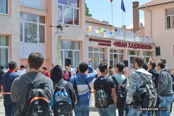 Първи научен Технофест се проведе днес в ПГ „Иван Хаджиенов“