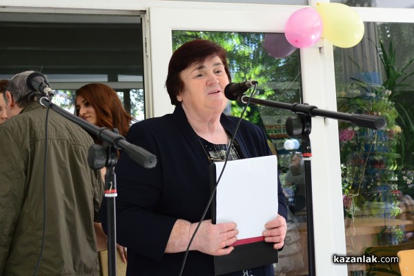 Първи випуск туристически мениджъри изпрати днес ПГЛПТ