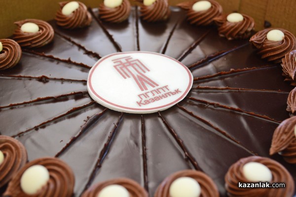 Първи випуск туристически мениджъри изпрати днес ПГЛПТ