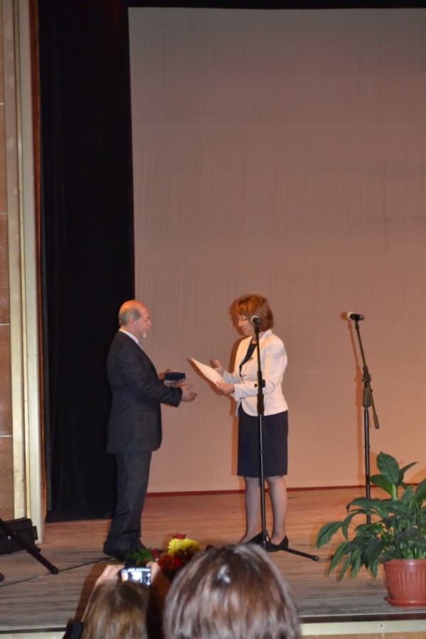 Кметът поздрави юбилярите от ПГТТМ