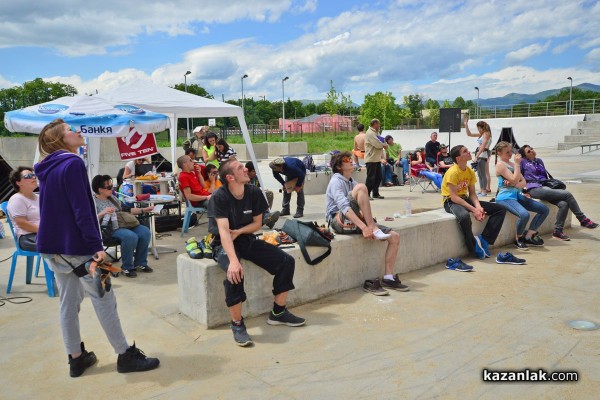 Стената до Младежкия дом прие Национално състезание по спортно катерене