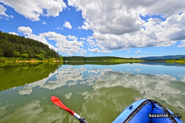 Разходка с лодка на язовир Копринка