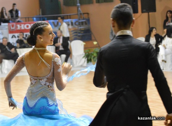 Танцьори от цялата страна участваха в надпреварата Купа “Долината на розите и тракийските царе“