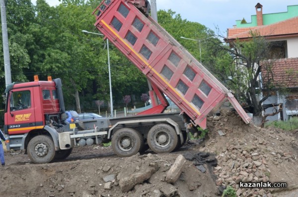 Старата река излезе от коритото си – бедствие в Енина и до ХГ /обновена+видео/