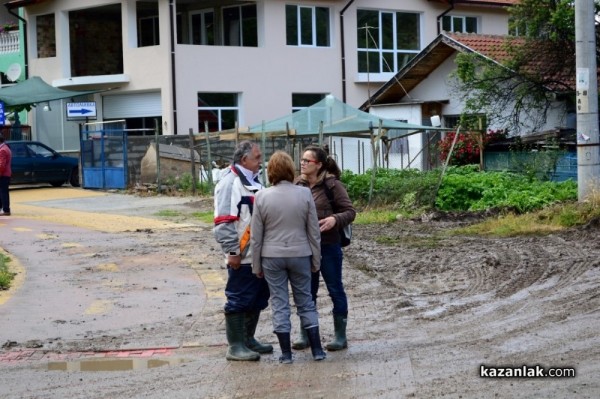 Възстановиха отнесената от реката част до Художествената гимназия