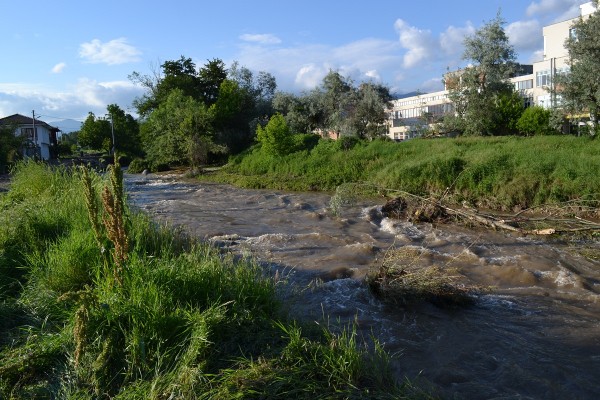 Министър Бъчварова и Кметът на Общината посетиха засегнати от наводненията места в района