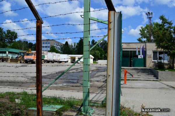 52-годишен мъж загина в завода на “Арсенал“ в Мъглиж /ОБНОВЕНА/ВИДЕО