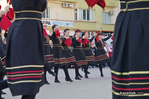 Тъпан бие, хоро се вие - 2016